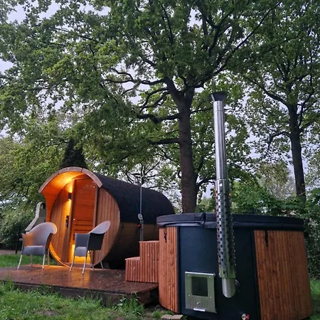 別荘 La Casa Pacha Mama Sauna En Hottub Ewijk